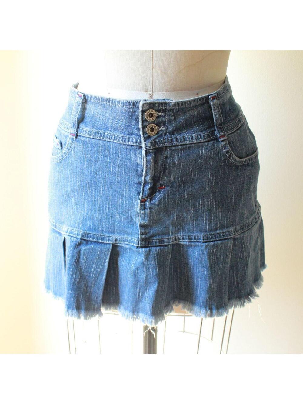 JOY Jeans Y2K Pleated Denim Mini Skirt Low-Rise Double Button Blue
